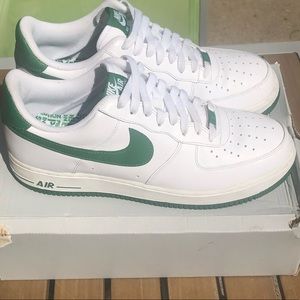 Men’s Nike Air Force 1 Players.